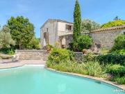 Maison 10 pièces 300 m²