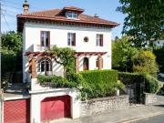 Maison 10 pièces 300 m²