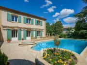 Maison 10 pièces 300 m²