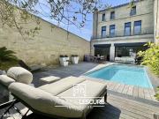 Maison 10 pièces 300 m²