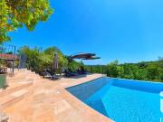 Maison 10 pièces 305 m²