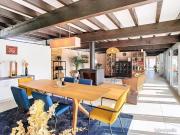 Maison 10 pièces 310 m²