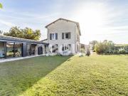 Maison 10 pièces 310 m²