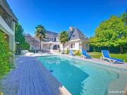 Maison 10 pièces 318 m²