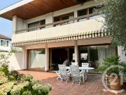 Maison 10 pièces 320 m²