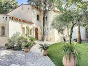 Maison 10 pièces 320 m²