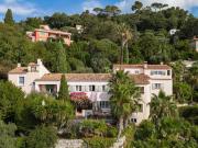 Maison 10 pièces 322 m²