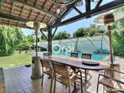 Maison 10 pièces 327 m²