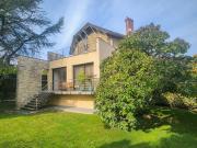 Maison 10 pièces 327 m²