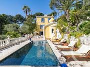 Maison 10 pièces 327 m²