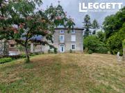 Maison 10 pièces 330 m²