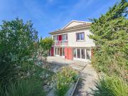 Maison 10 pièces 330 m²