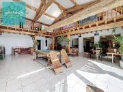 Maison 10 pièces 331 m²