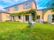 Maison 10 pièces 340 m²