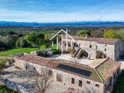 Maison 10 pièces 340 m²