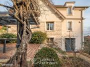 Maison 10 pièces 354 m²