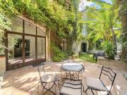 Maison 10 pièces 360 m²