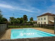 Maison 10 pièces 360 m²