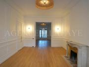 Maison 10 pièces 366 m²