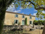 Maison 10 pièces 367 m²