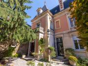 Maison 10 pièces 369 m²