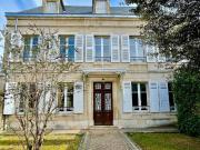 Maison 10 pièces 371 m²