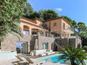Maison 10 pièces 372 m²