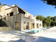 Maison 10 pièces 375 m²