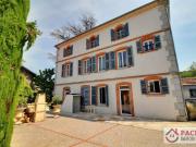 Maison 10 pièces 381 m²