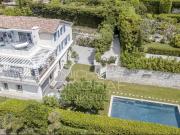 Maison 10 pièces 385 m²