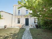 Maison 10 pièces 390 m²