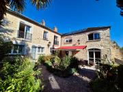 Maison 10 pièces 400 m²