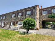 Maison 10 pièces 300 m²