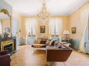 Maison 10 pièces 418 m²