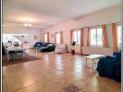 Maison 10 pièces 450 m²