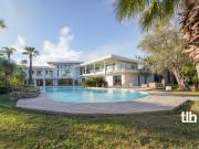 Maison 10 pièces 853 m²