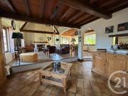 Maison 11 pièces 223 m²