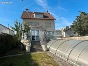 Maison 11 pièces 240 m²