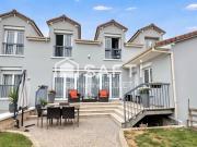 Maison 11 pièces 246 m²