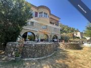 Maison 11 pièces 250 m²