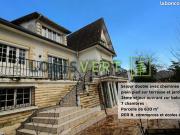 Maison 11 pièces 256 m²