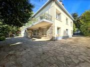 Maison 11 pièces 258 m²