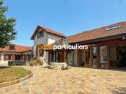 Maison 11 pièces 260 m²