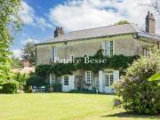 Maison 11 pièces 270 m²