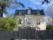 Maison 11 pièces 272 m²