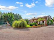 Maison 11 pièces 300 m²