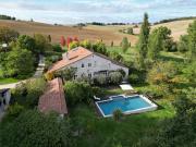 Maison 11 pièces 321 m²