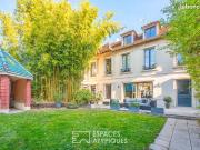 Maison 11 pièces 323 m²