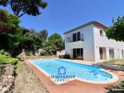 Maison 11 pièces 324 m²