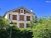 Maison 11 pièces 350 m²